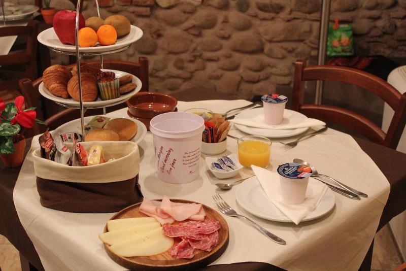 Hotel Opera Доссобуоно Экстерьер фото