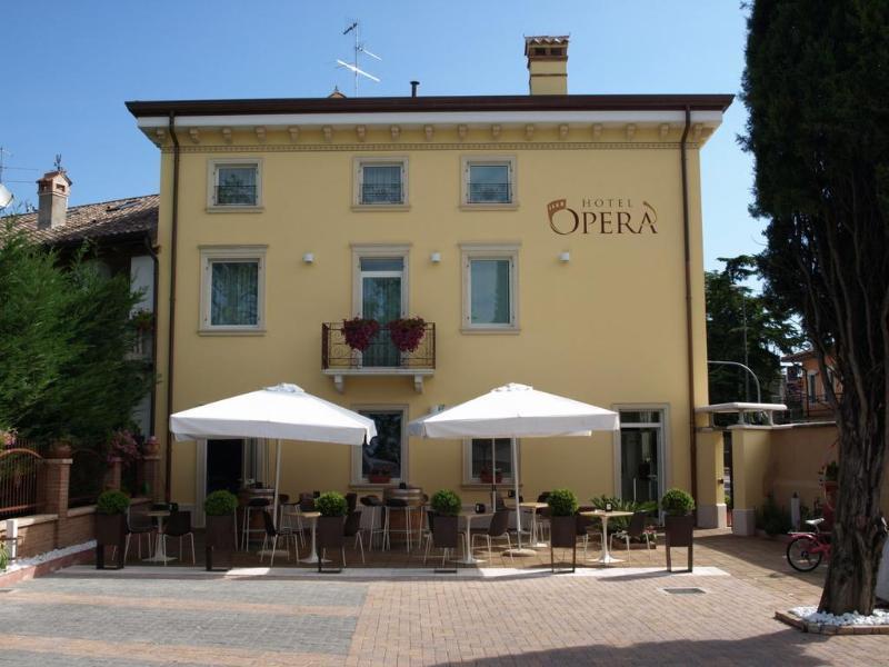 Hotel Opera Доссобуоно Экстерьер фото