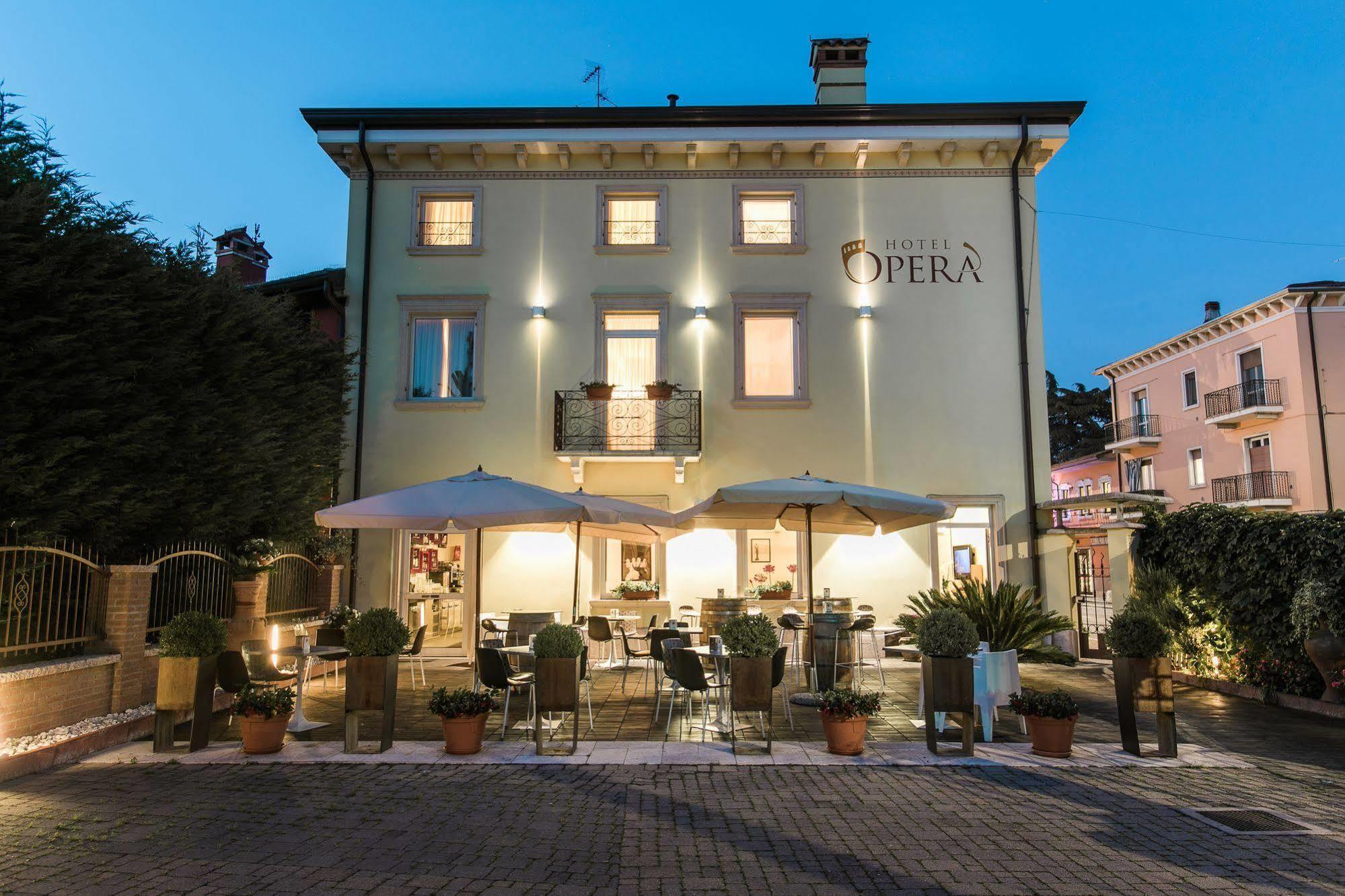 Hotel Opera Доссобуоно Экстерьер фото